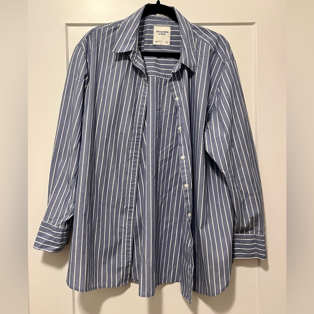 Abercrombie & Fitch Oversize Striped Women's Button Down Shirt